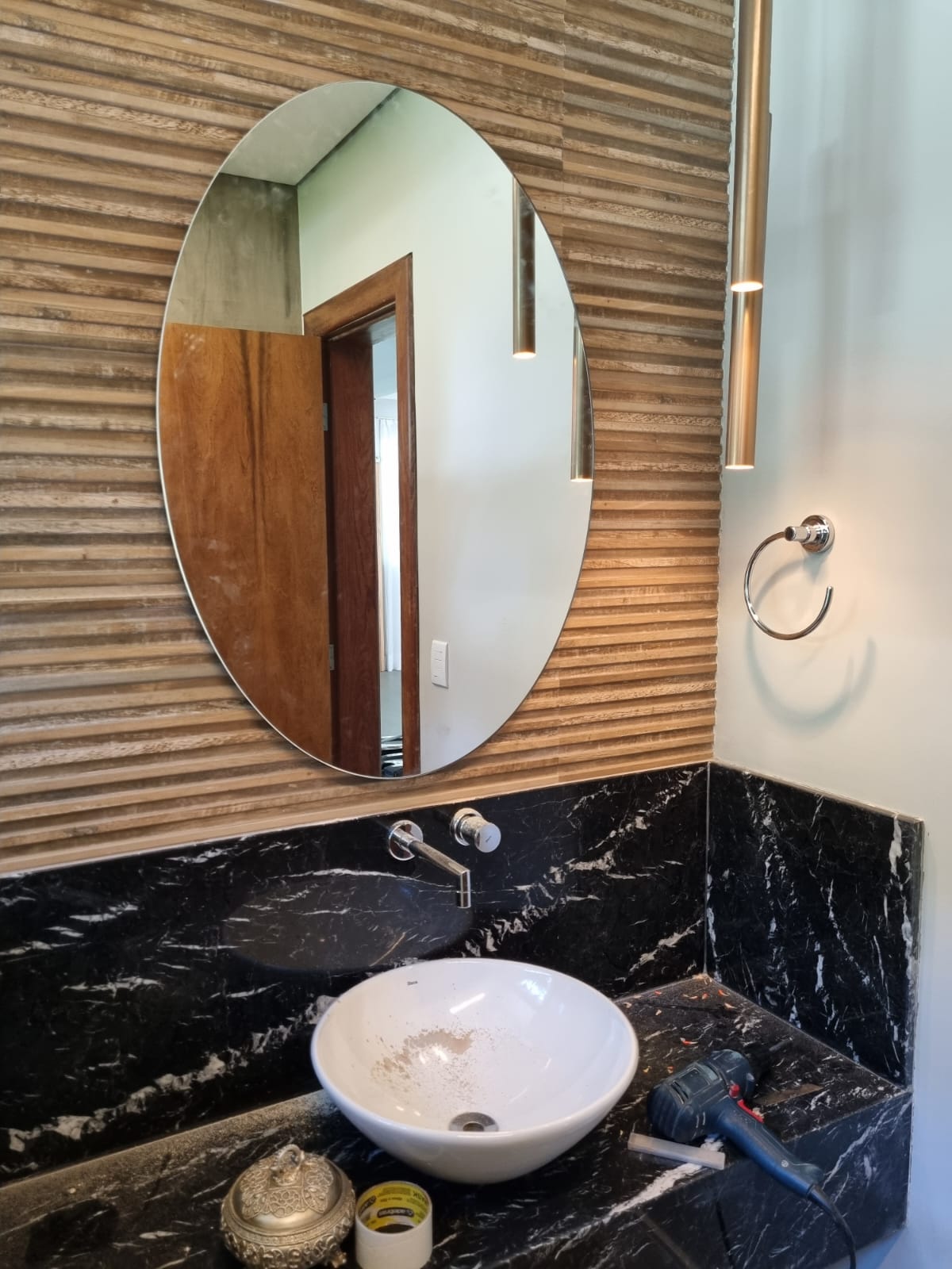 Espelhos instalados em BH